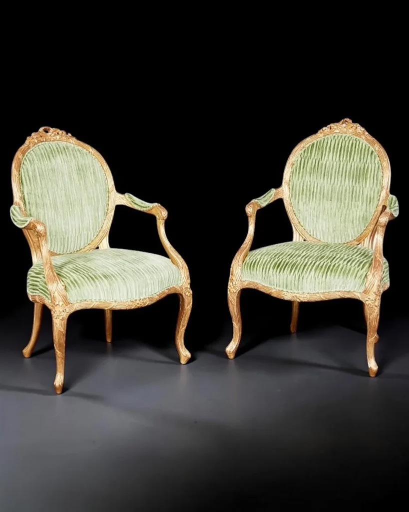Important Pair of George III Giltwood Armchairs